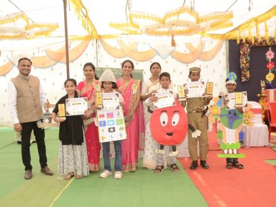 fancy-dress-winners-CYYD9ye5